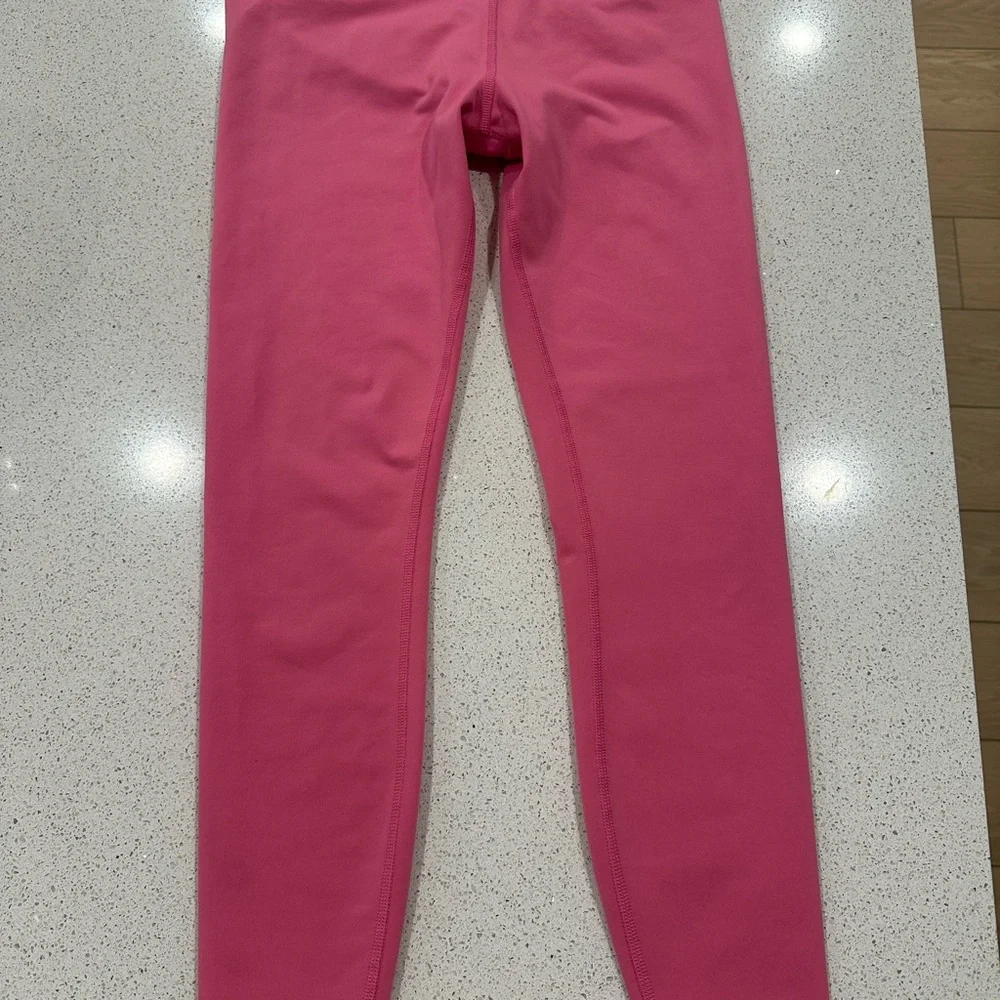 ALO Yoga 7/8 High Waist Airlift Legging - Paradise Pink color / X-Small. - Picture 8 of 8